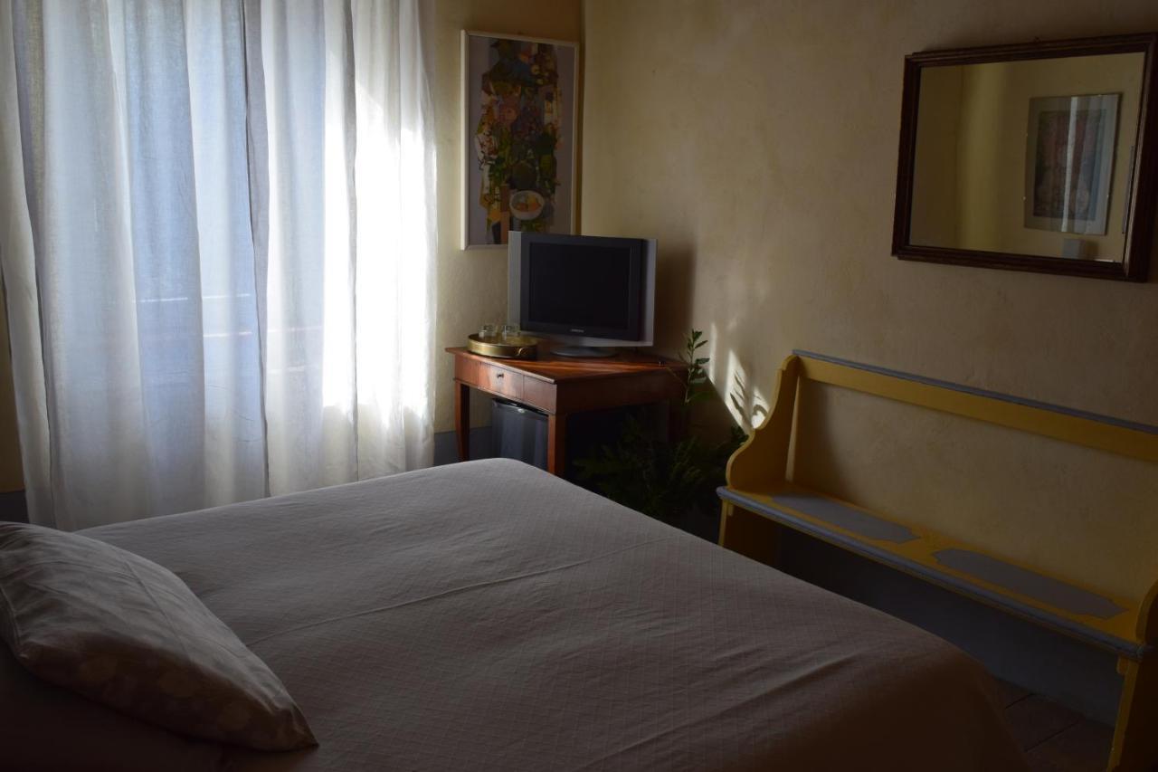 La Locanda Del Vino Nobile B&B Montepulciano Stazione Extérieur photo