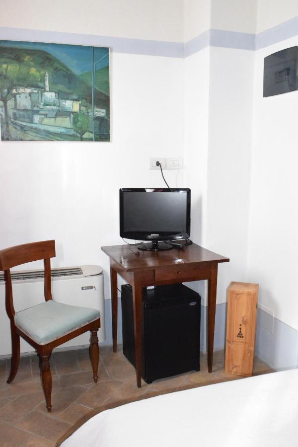 La Locanda Del Vino Nobile B&B Montepulciano Stazione Extérieur photo