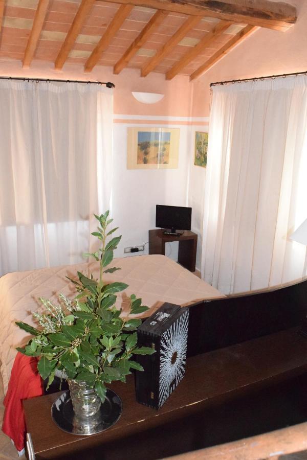 La Locanda Del Vino Nobile B&B Montepulciano Stazione Extérieur photo