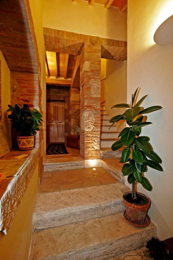 La Locanda Del Vino Nobile B&B Montepulciano Stazione Extérieur photo