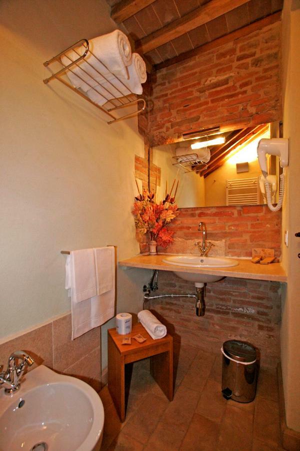 La Locanda Del Vino Nobile B&B Montepulciano Stazione Extérieur photo
